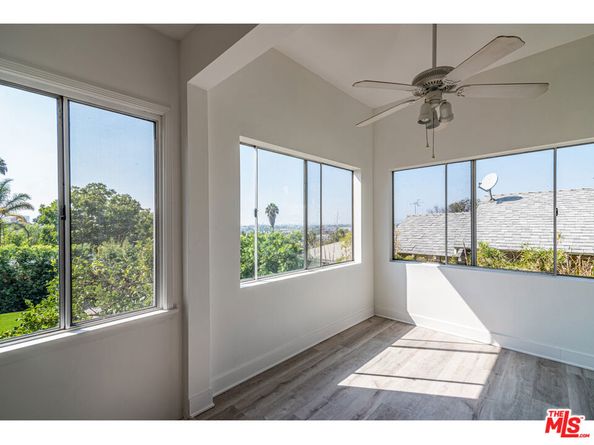 967 Lucile Avenue, Los Angeles CA 90026