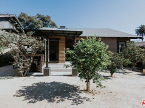 889 N Chester Avenue, Pasadena CA 91104