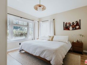 889 N Chester Avenue, Pasadena CA 91104