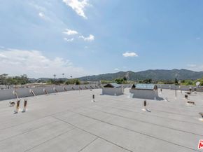 1001 S Central Avenue, Glendale CA 91204