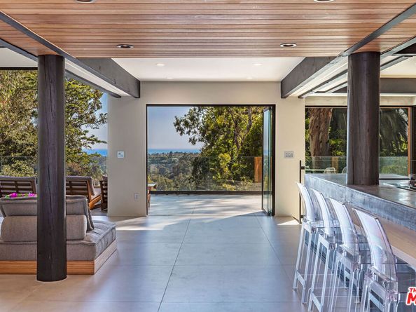 1509 Amalfi Drive, Pacific Palisades CA 90272