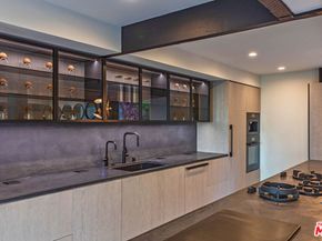 1509 Amalfi Drive, Pacific Palisades CA 90272