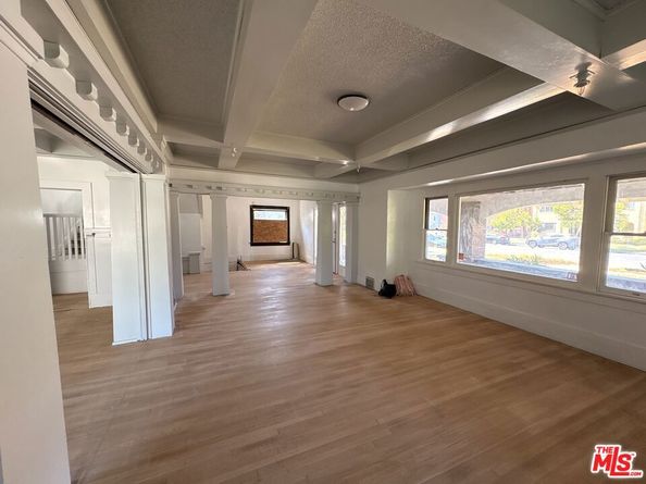 2320 W 25th Street, Los Angeles CA 90018