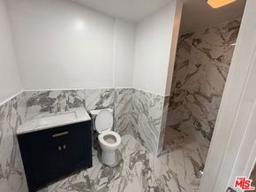 2320 W 25th Street, Los Angeles CA 90018