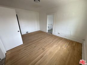 2320 W 25th Street, Los Angeles CA 90018
