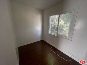 2320 W 25th Street, Los Angeles CA 90018