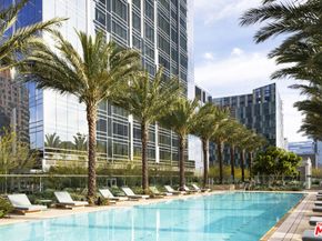 877 Francisco Street 1806, Los Angeles CA 90017