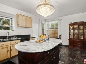 3943 Wade Street, Los Angeles CA 90066