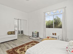 3943 Wade Street, Los Angeles CA 90066