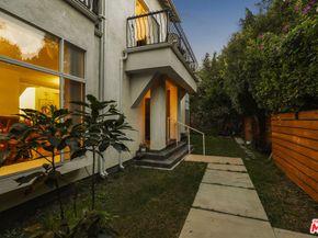 3943 Wade Street, Los Angeles CA 90066