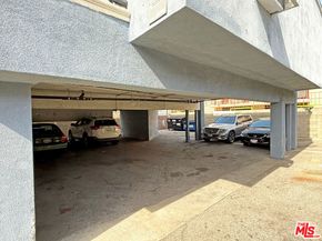 11275 Huston Street, North Hollywood CA 91601