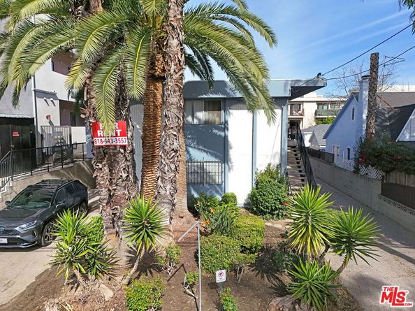 11275 Huston Street, North Hollywood CA 91601