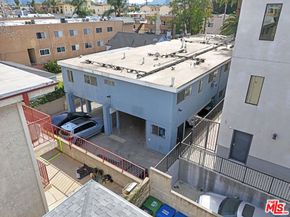 11275 Huston Street, North Hollywood CA 91601