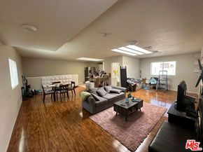 7304 Canby Avenue, Reseda CA 91335