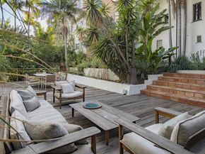 1982 N Normandie Avenue, Los Angeles CA 90027