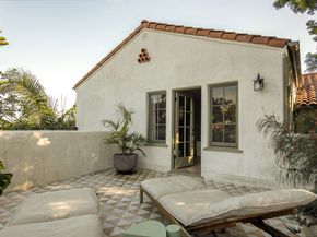 1982 N Normandie Avenue, Los Angeles CA 90027