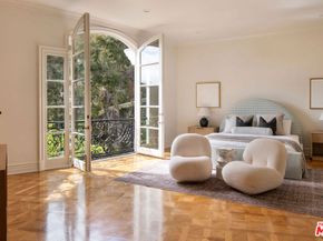 10509 Vestone Way, Los Angeles CA 90077