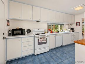 4875 Academy St, San Diego CA 92109