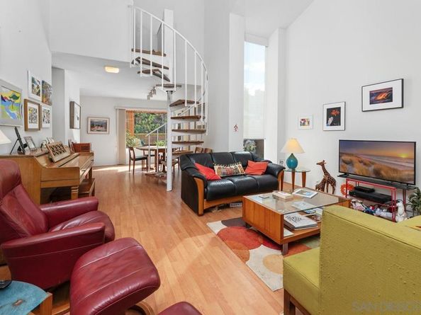 4875 Academy St, San Diego CA 92109