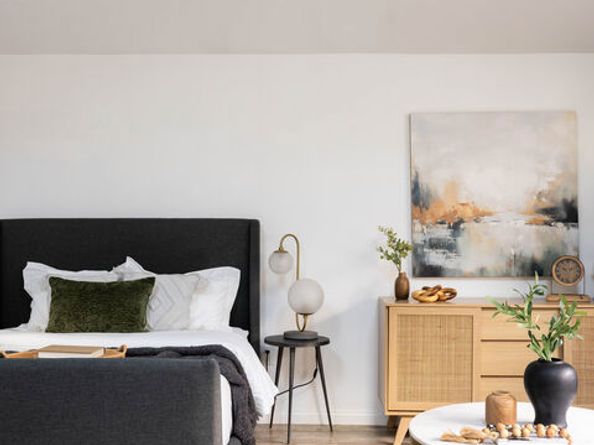 542 N Curson Avenue, Los Angeles CA 90036