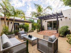 542 N Curson Avenue, Los Angeles CA 90036