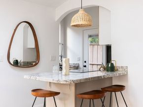 542 N Curson Avenue, Los Angeles CA 90036