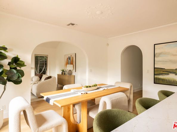 542 N Curson Avenue, Los Angeles CA 90036