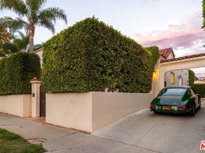 542 N Curson Avenue, Los Angeles CA 90036