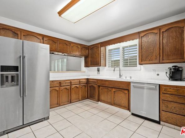 6636 Wooster Avenue, Los Angeles CA 90056