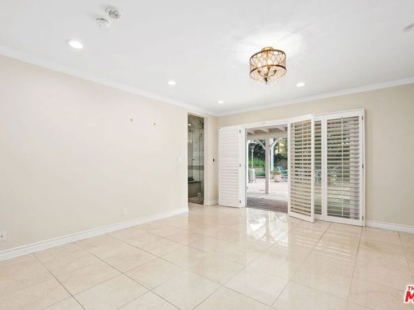 6636 Wooster Avenue, Los Angeles CA 90056