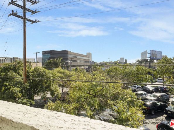 166 S Hayworth Avenue 201, Los Angeles CA 90048