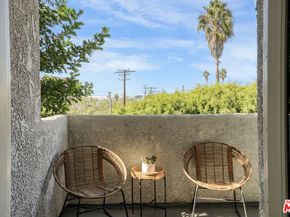 166 S Hayworth Avenue 201, Los Angeles CA 90048