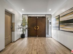 166 S Hayworth Avenue 201, Los Angeles CA 90048