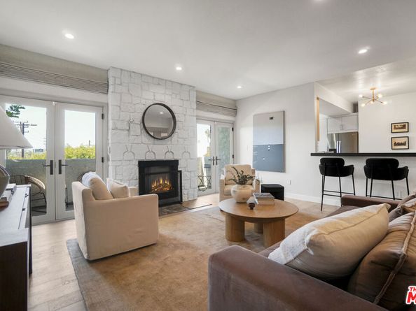 166 S Hayworth Avenue 201, Los Angeles CA 90048