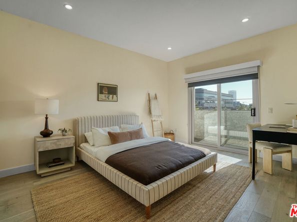 166 S Hayworth Avenue 201, Los Angeles CA 90048