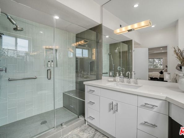 166 S Hayworth Avenue 201, Los Angeles CA 90048