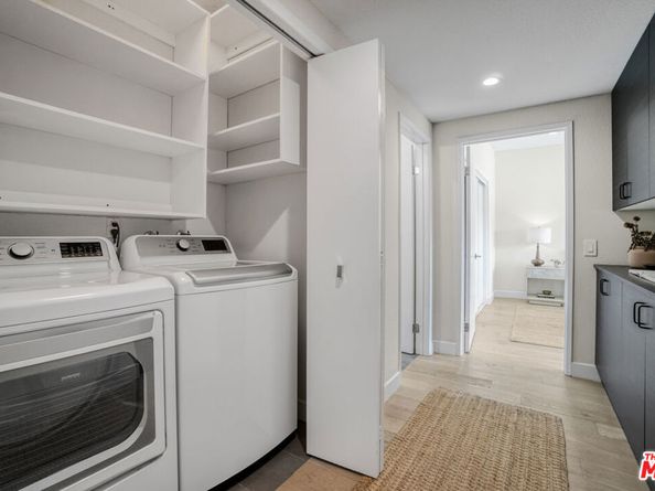 166 S Hayworth Avenue 201, Los Angeles CA 90048