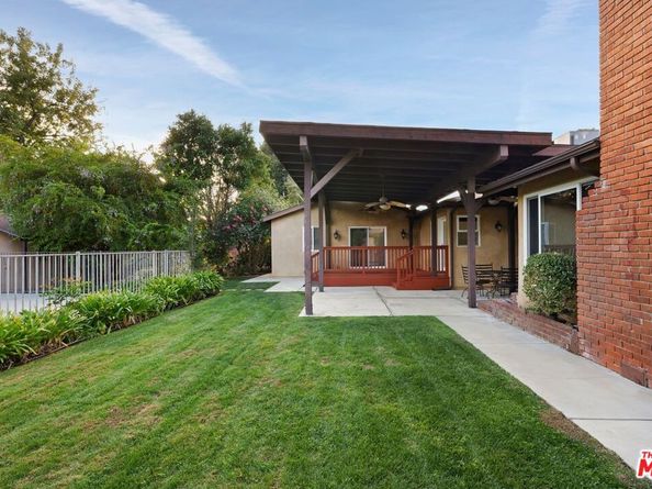 16822 Valerio Street, Lake Balboa CA 91406