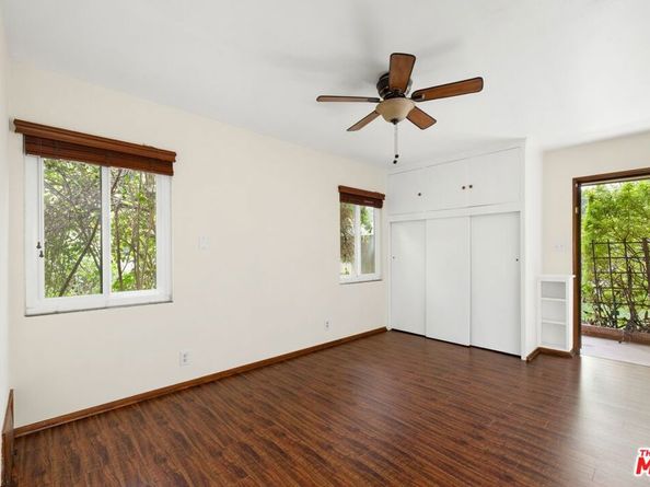 16822 Valerio Street, Lake Balboa CA 91406