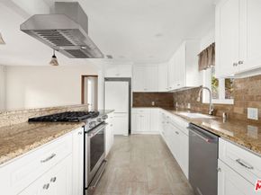 16822 Valerio Street, Lake Balboa CA 91406