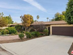16822 Valerio Street, Lake Balboa CA 91406