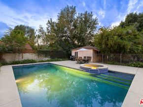 16822 Valerio Street, Lake Balboa CA 91406