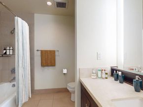 1100 S Hope Street 914, Los Angeles CA 90015