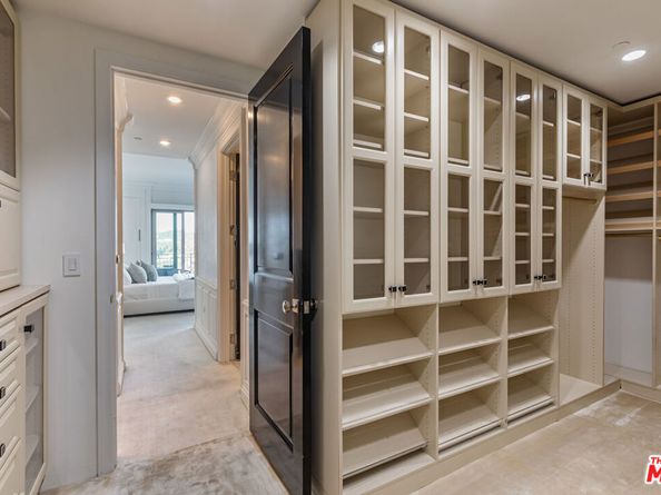 10727 Wilshire Boulevard 1702, Los Angeles CA 90024