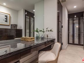 10727 Wilshire Boulevard 1702, Los Angeles CA 90024