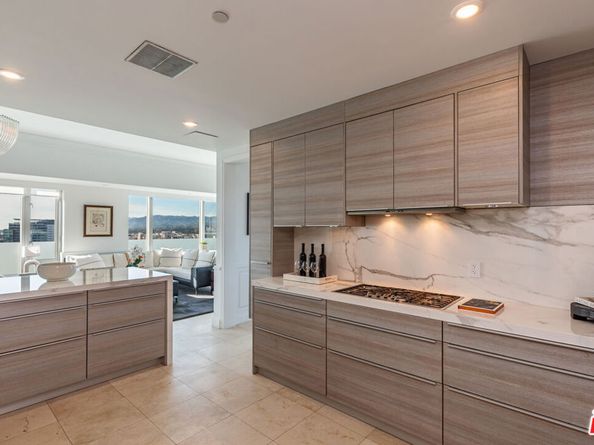 10727 Wilshire Boulevard 1702, Los Angeles CA 90024