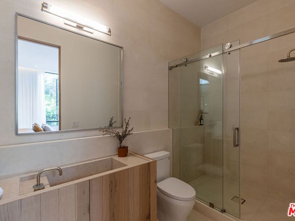 1307 N Doheny Drive, Los Angeles CA 90069