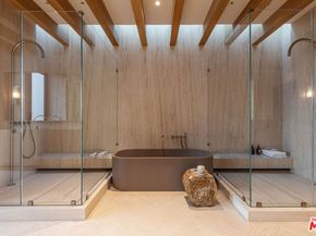 1307 N Doheny Drive, Los Angeles CA 90069