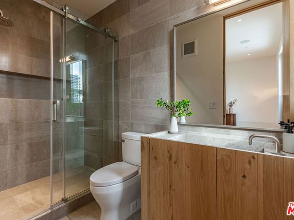 1307 N Doheny Drive, Los Angeles CA 90069