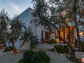 1307 N Doheny Drive, Los Angeles CA 90069